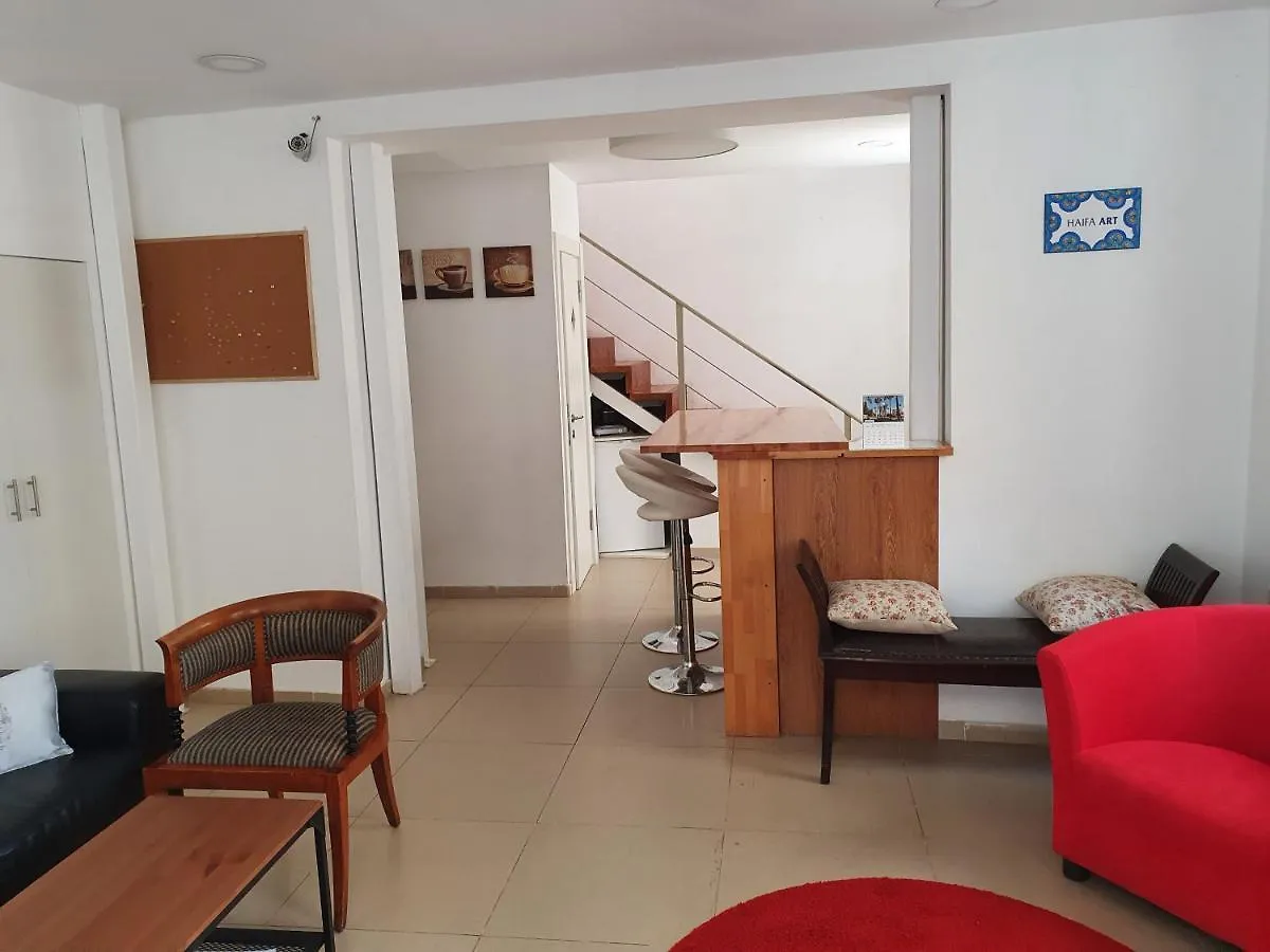 Guest house Be Me Hotels And Hostels Haifa Art Israel